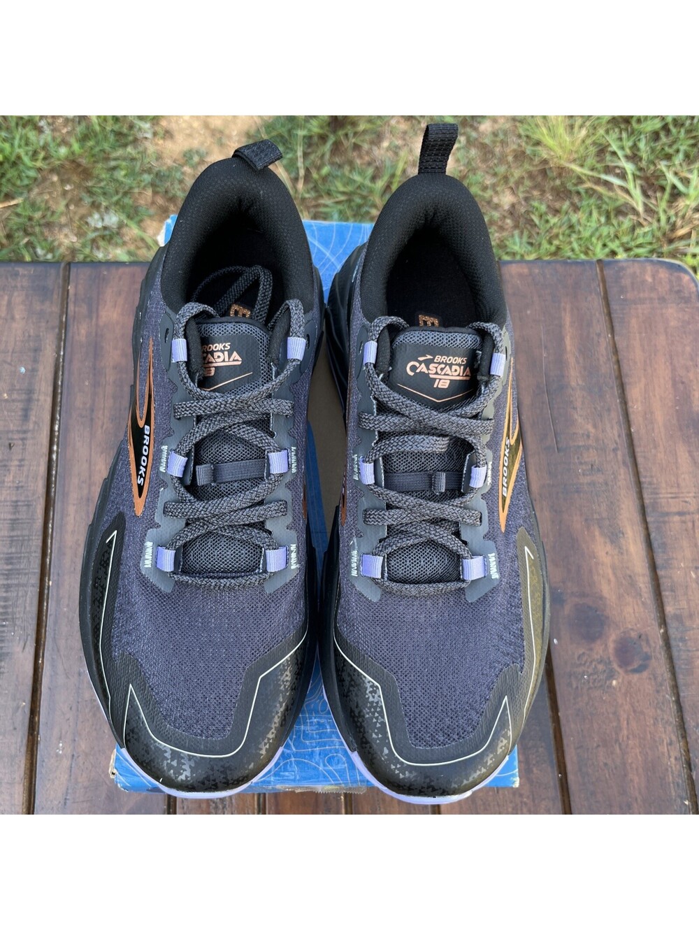 New! Brooks Cascadia 18 Trail Running Shoes Ladies Ebony Lavender Sz 8 $140 MSRP - Picture 2 of 7